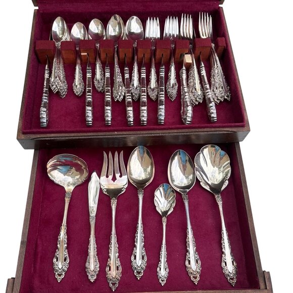 Vintage 1847 Rogers Bros Silverplate Flatware 8 Placeset & Serving Pieces With C - Picture 2 of 16